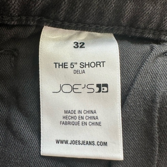 Joe's Vintage Easy Delia Shorts In Black - Picture 7 of 7